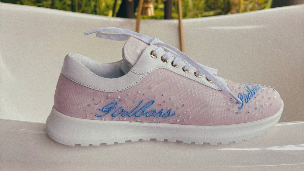 YOUR GIRLBOSS COMPANION