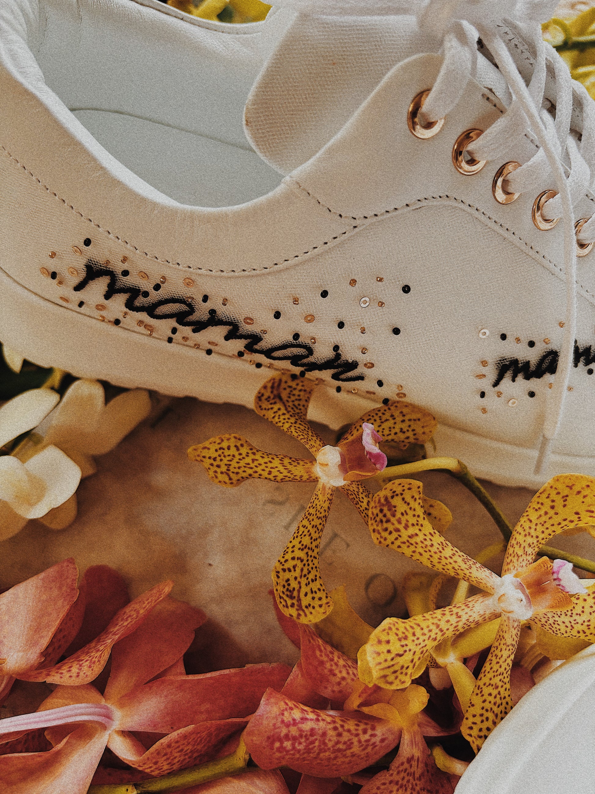 Handmade Calligraphy Embroidered Luxury Bespoke Shoes in White